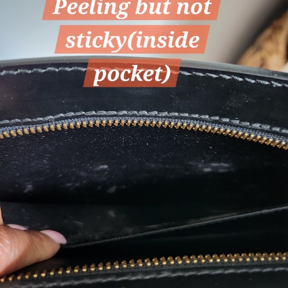 Louis Vuitton Epi Clutch - SERIAL #SR0939 - Picture 5 of 14